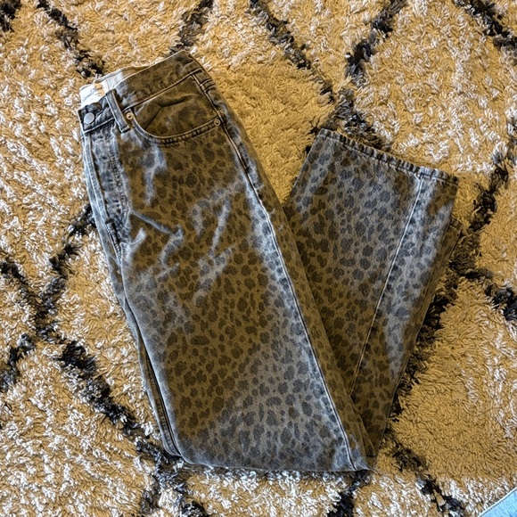 Universal Thread Denim - Universal Thread mid rise 90s baggy jeans